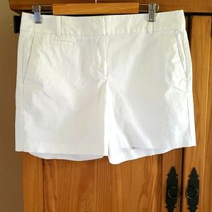 Ann Taylor Devin fit shorts